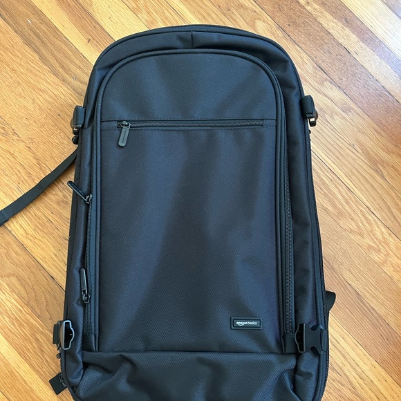 Amazon Basics Carry On Backpack - Picture 5 of 6